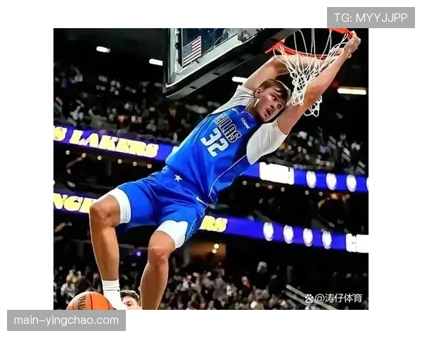 弗拉格对魔术空砍51分 独行侠新秀创历史仍告负 弗拉格对魔术空砍51分 独行侠新秀创历史仍告负